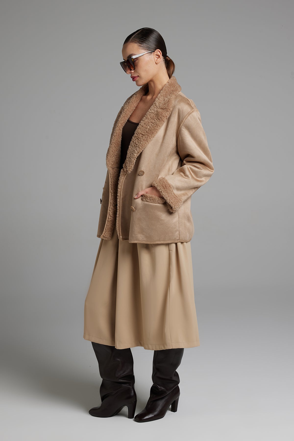 #colore_beige