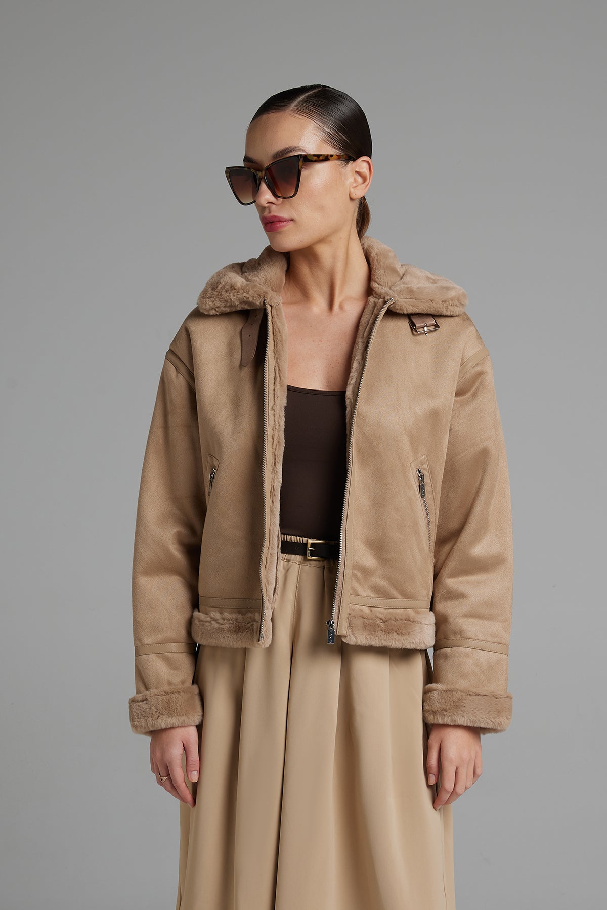 #colore_beige