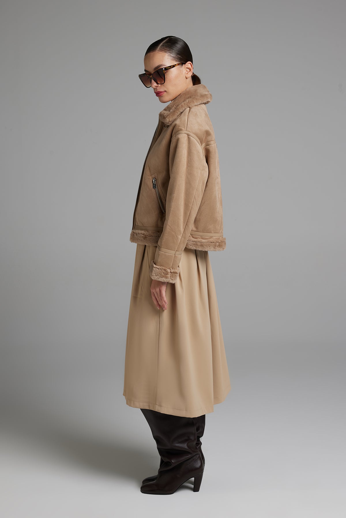 #colore_beige