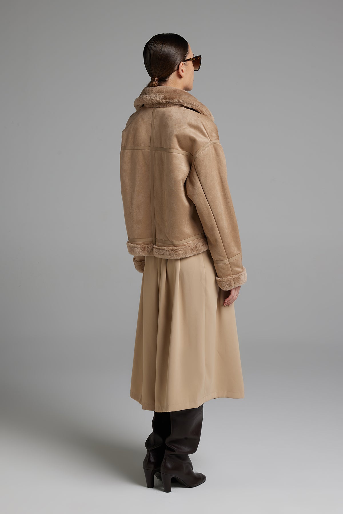#colore_beige
