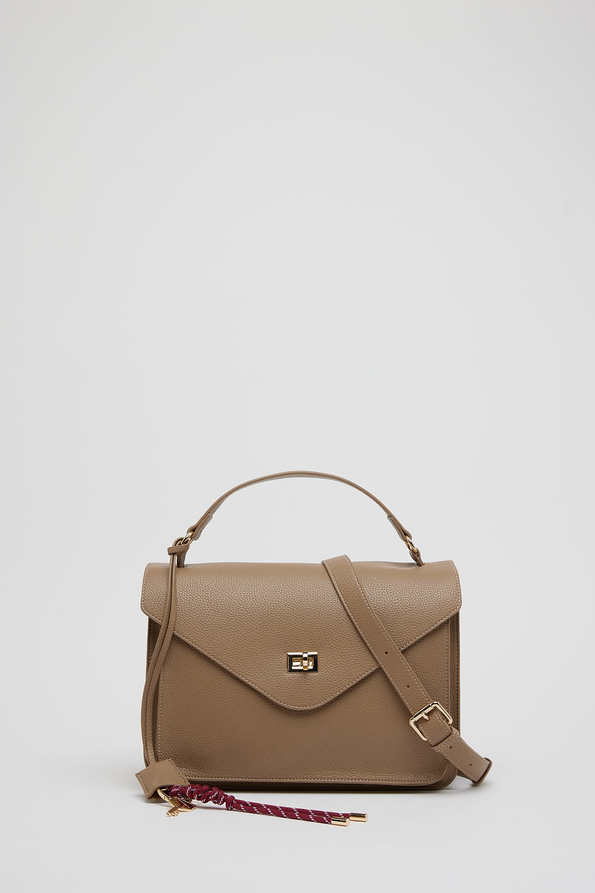#colore_beige