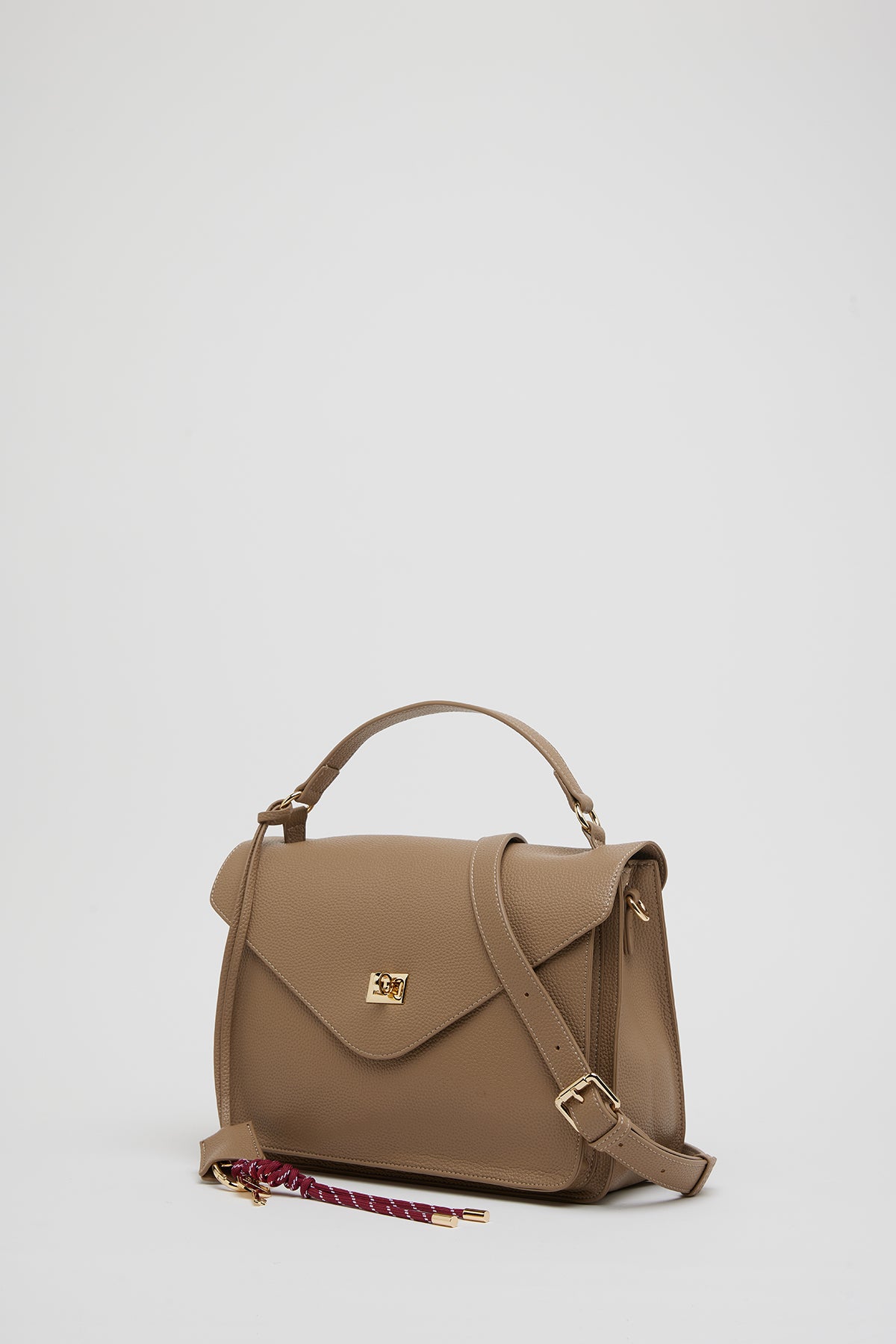 #colore_beige