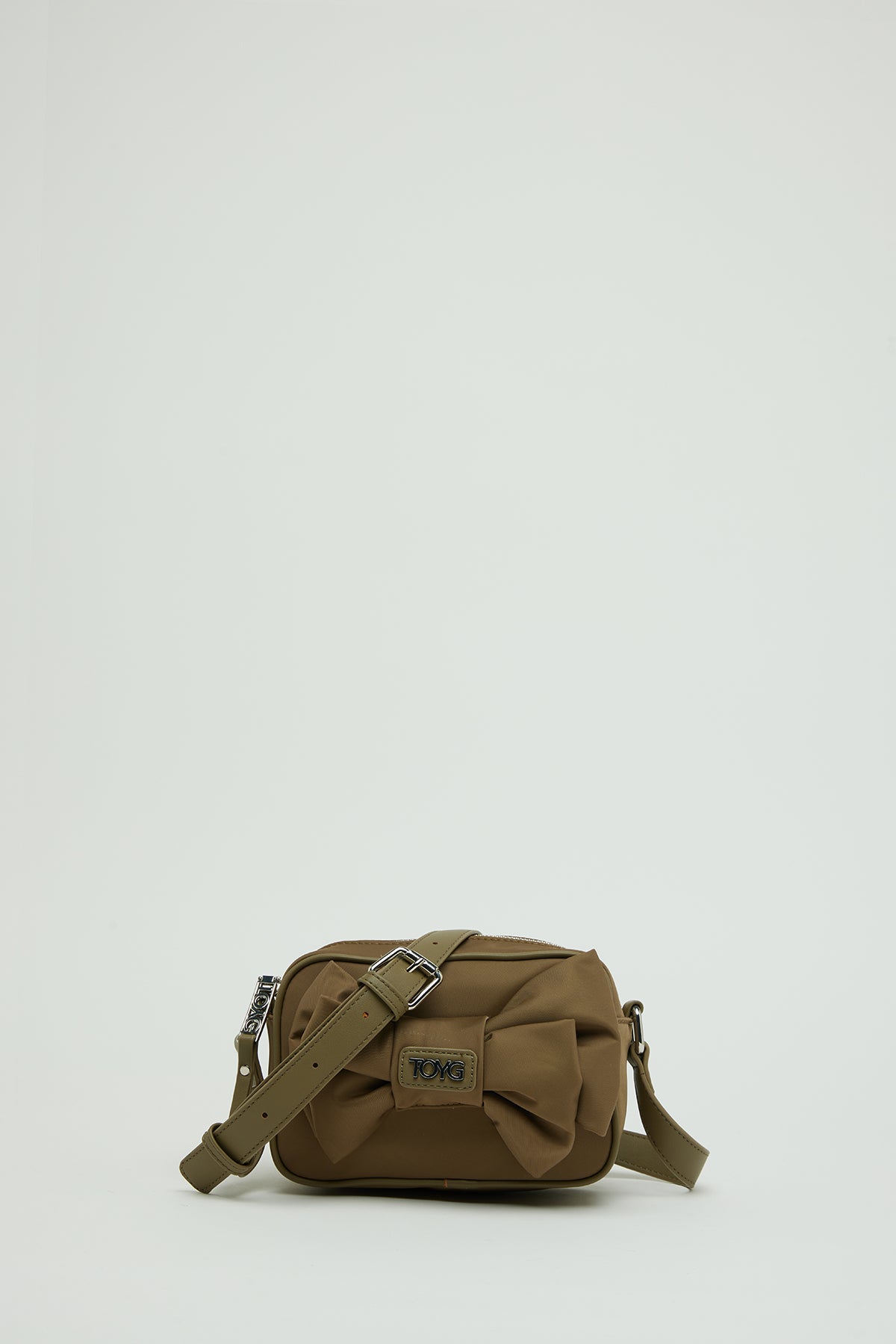 #colore_verde militare