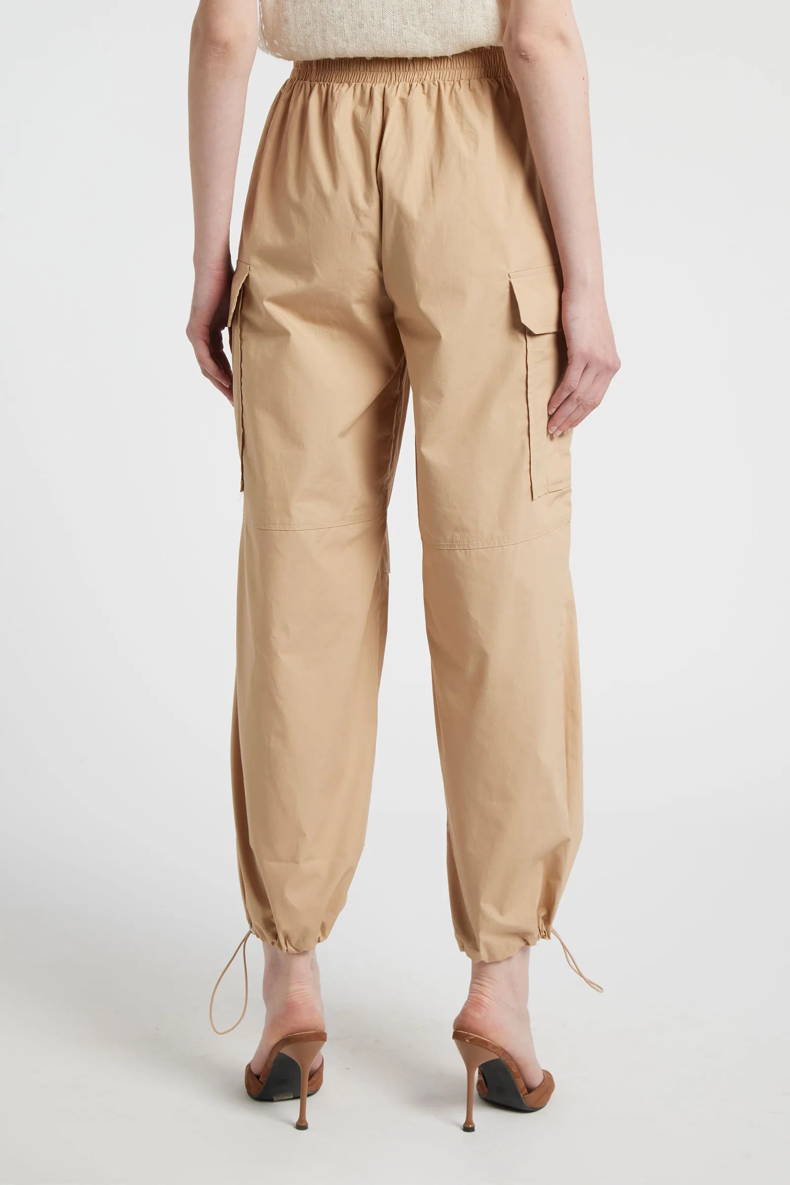 #colore_beige