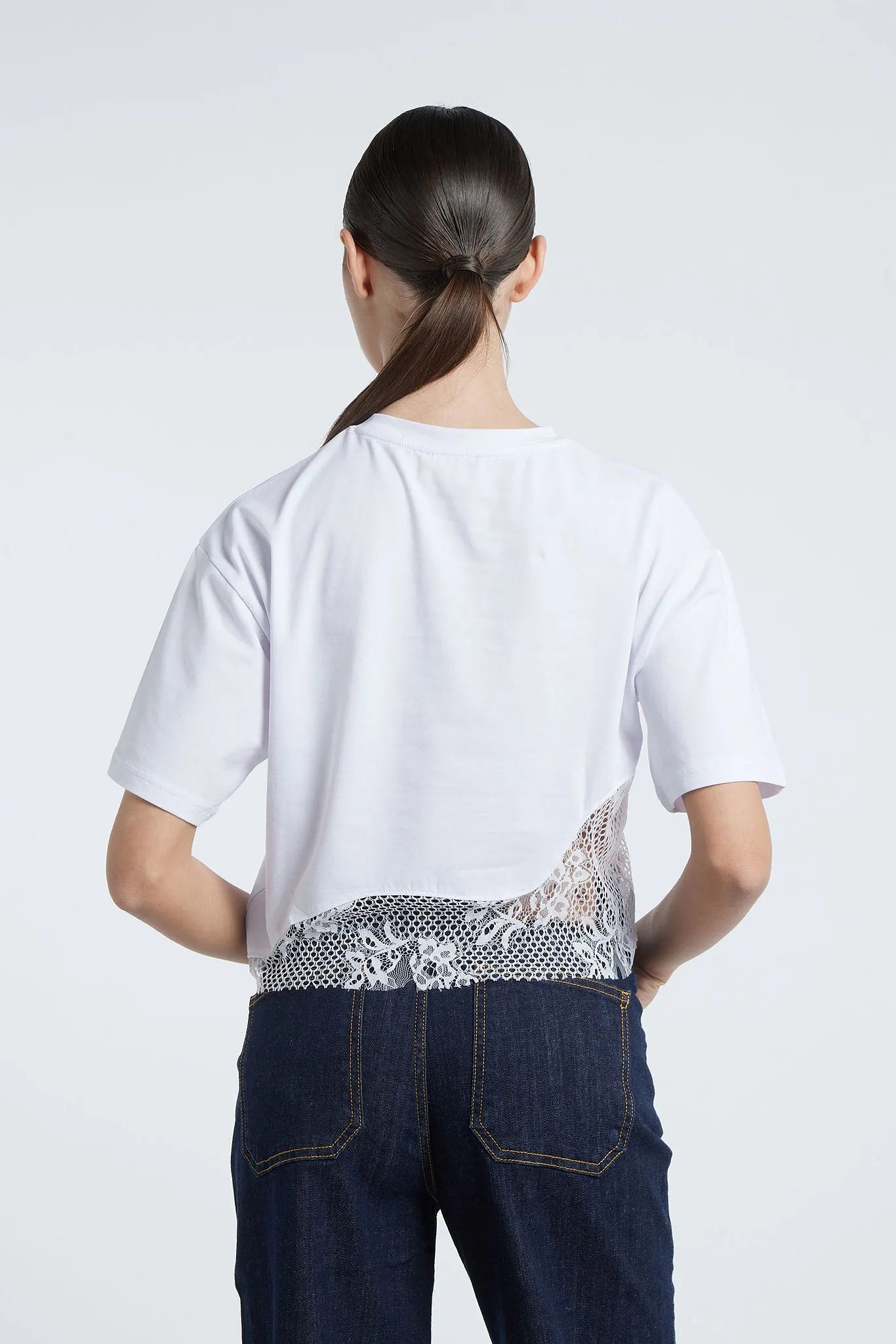 BUENOS AIRES - T-shirt with lace hem