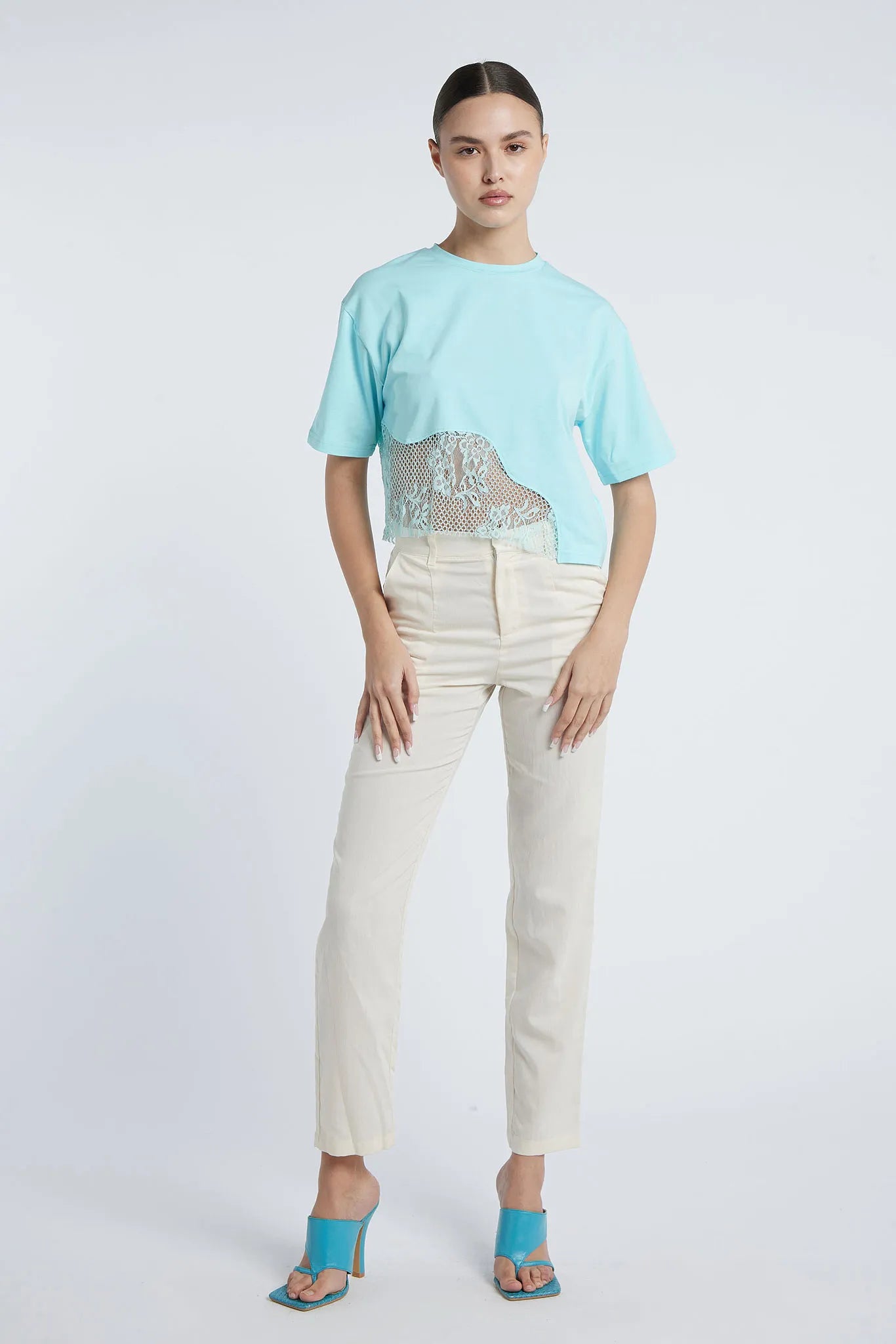 BUENOS AIRES - T-shirt with lace hem