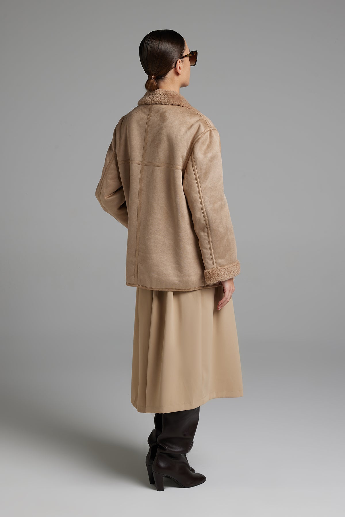 #colore_beige
