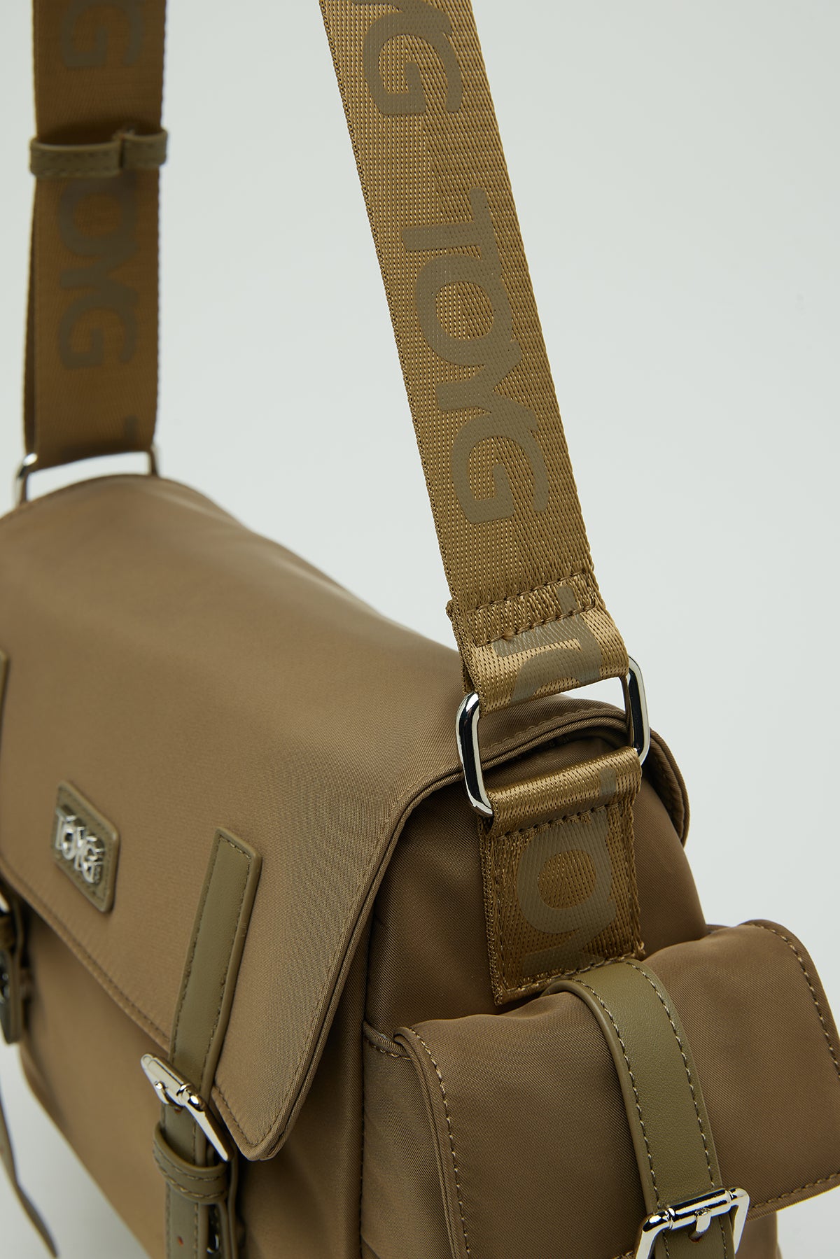 #colore_verde militare