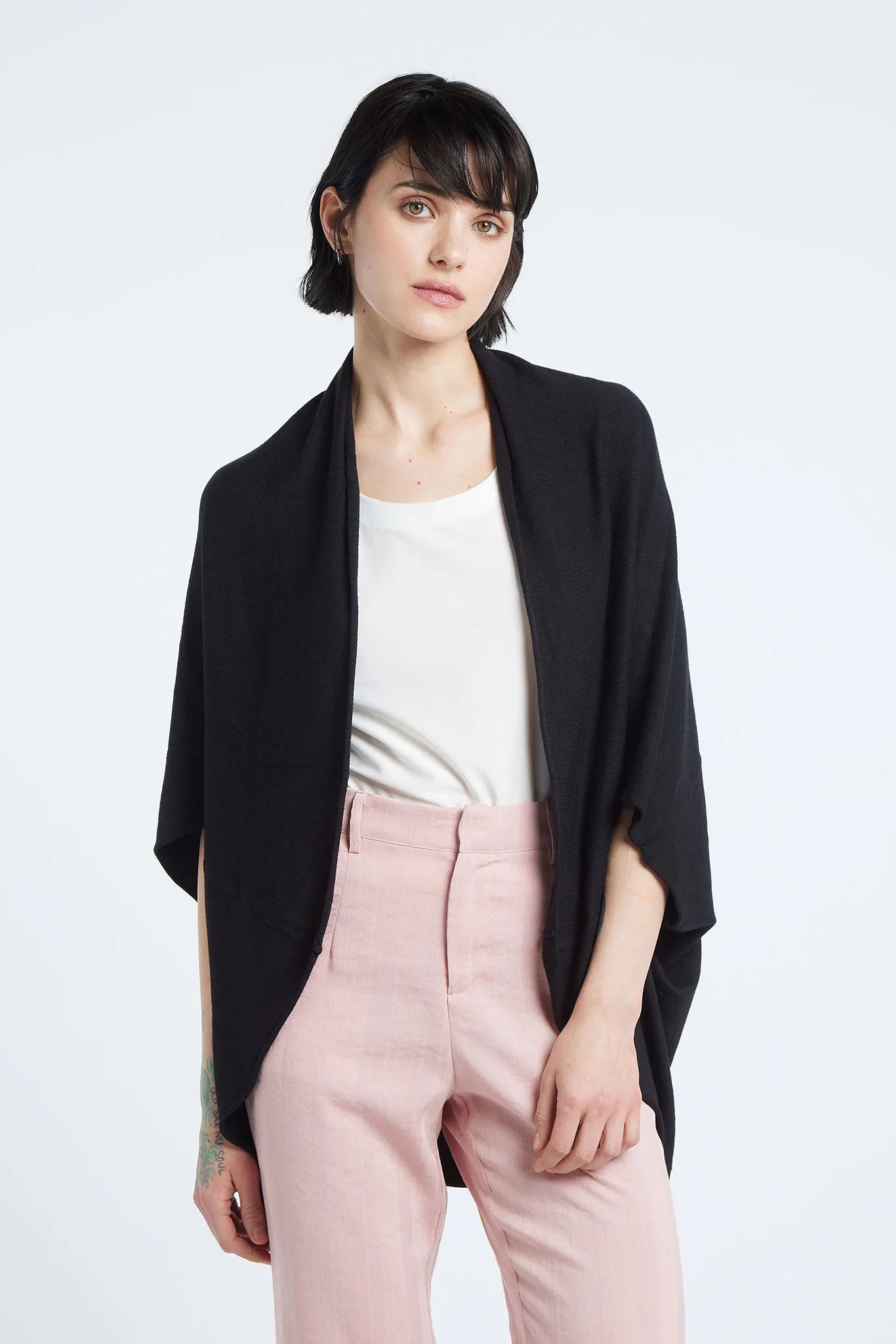 GILIA - Loose and flowing cardigan