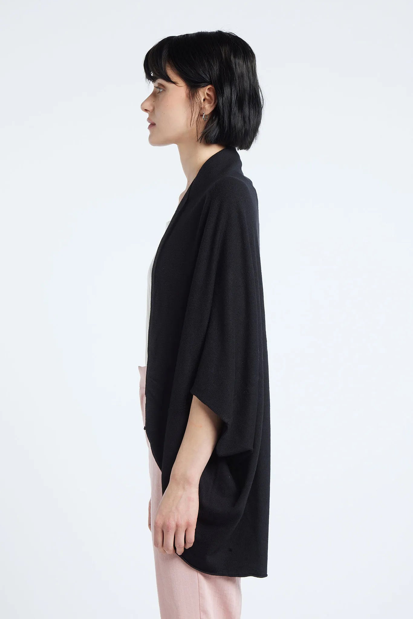 GILIA - Loose and flowing cardigan