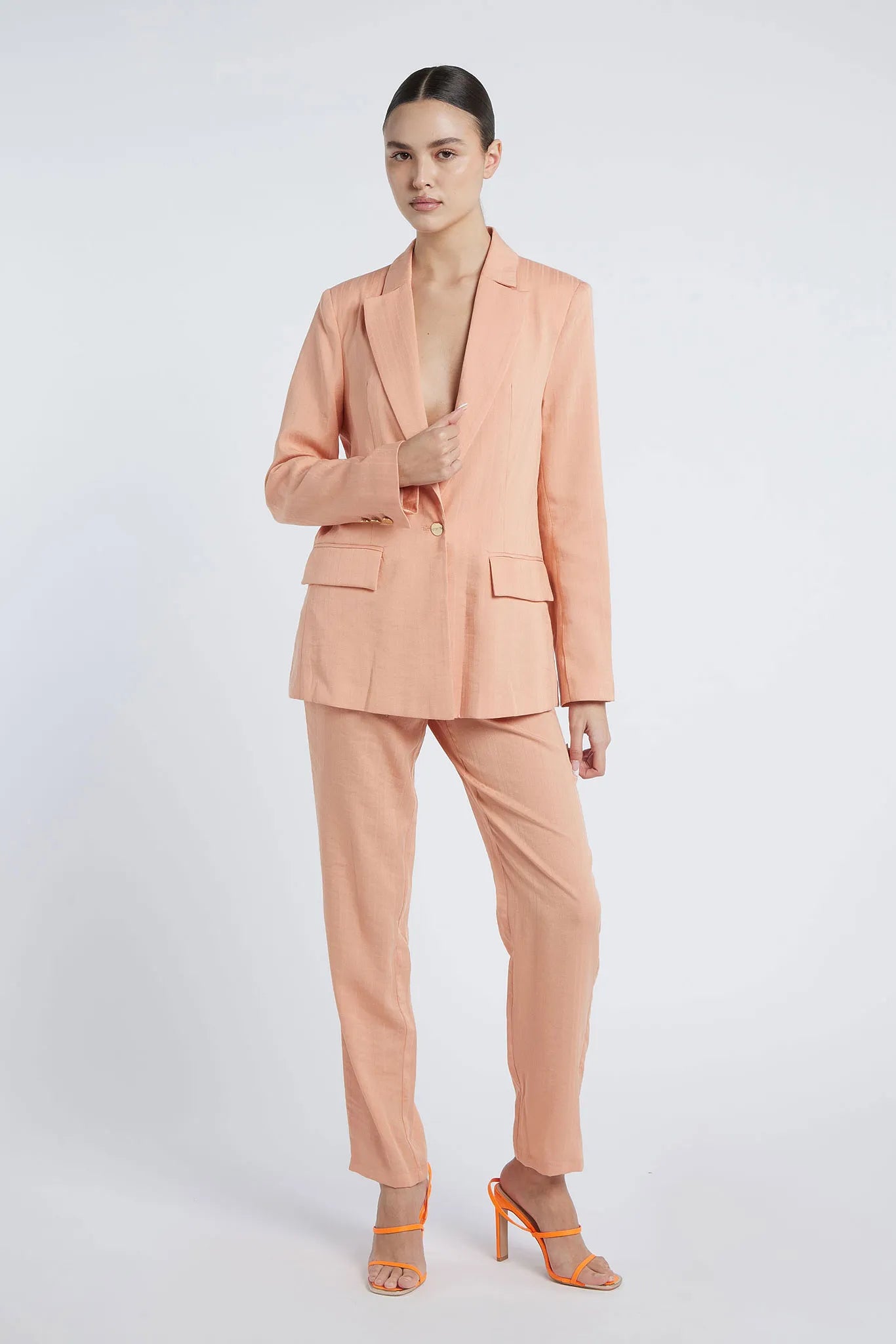 SOFIA - Structured cut suit