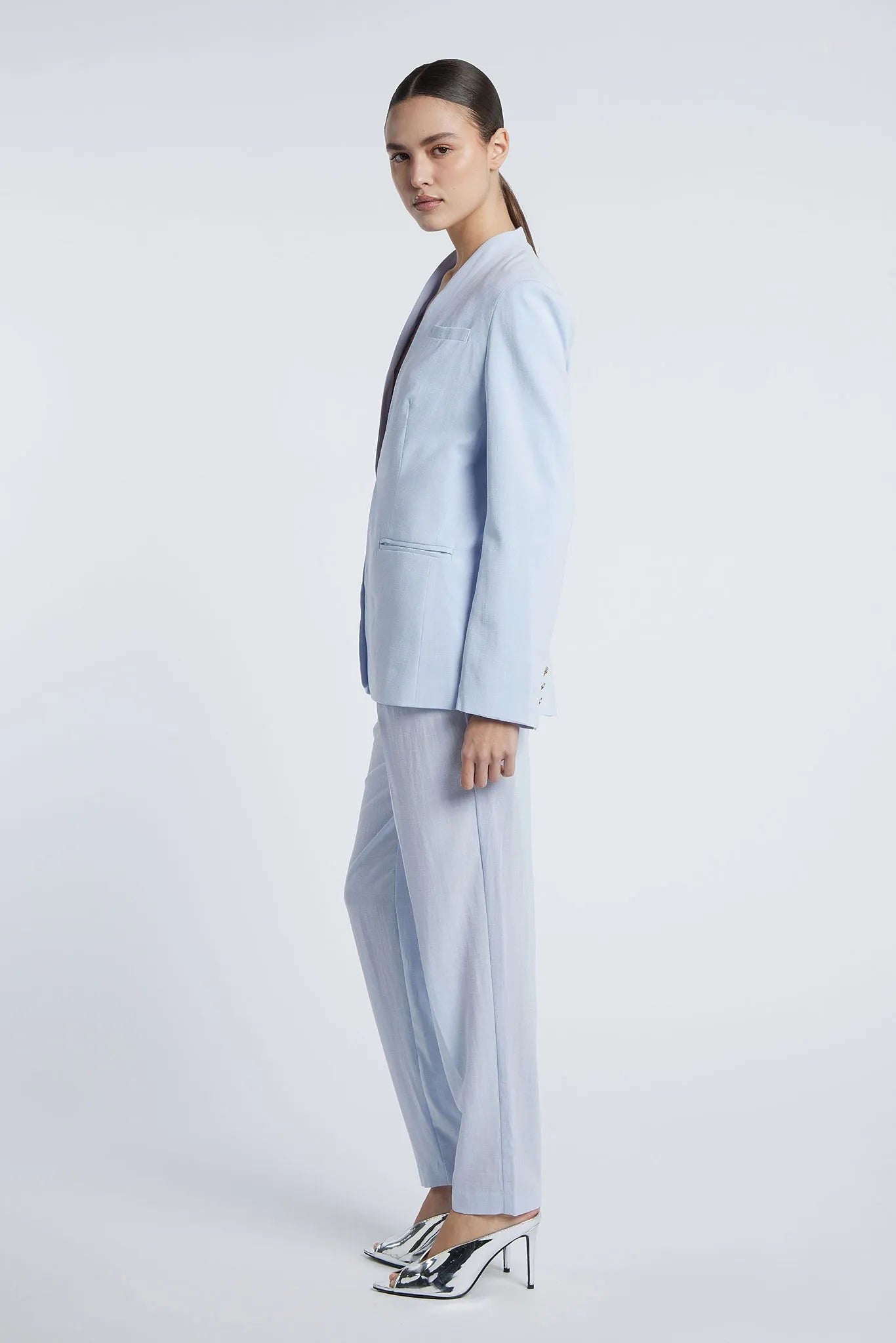 MADRID - Minimalist lapel-less suit