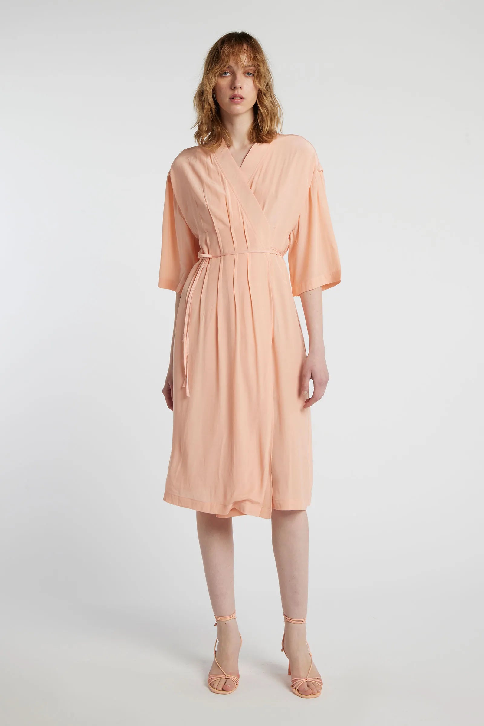 KUNZITE - Kimono dress