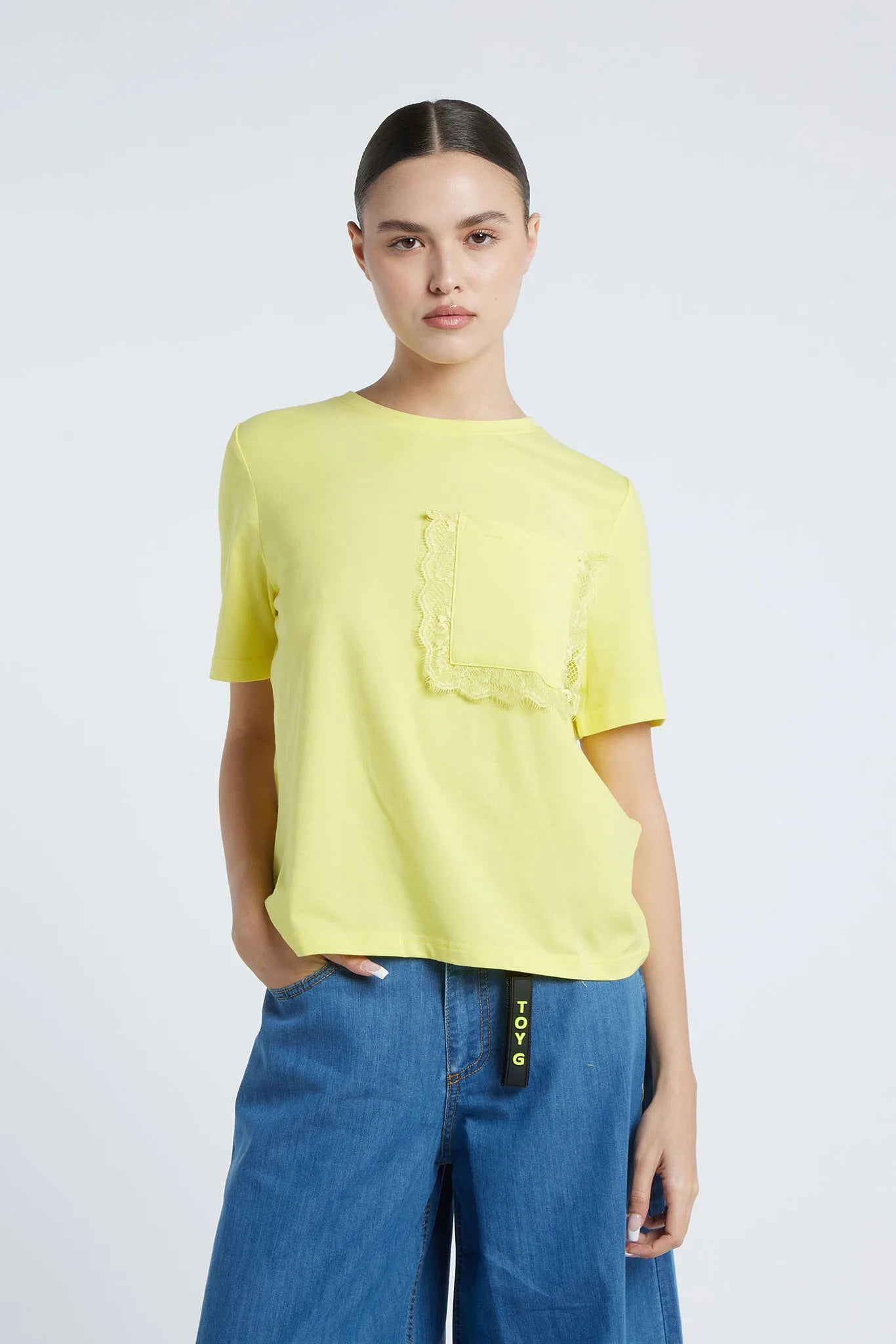 RIO DE JANEIRO - T-shirt with lace insert