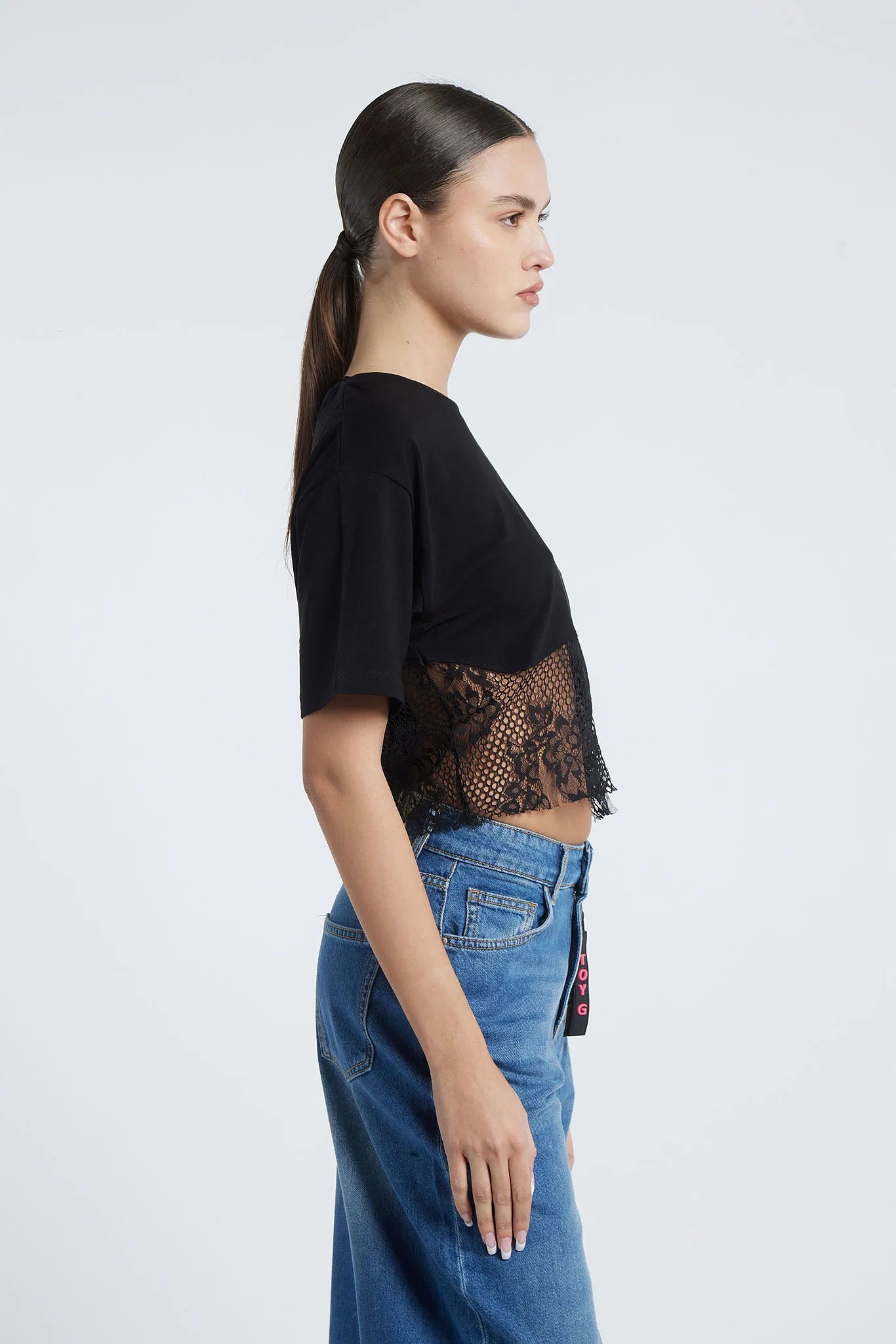 BUENOS AIRES - T-shirt with lace hem